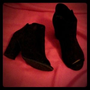 Ankle booties